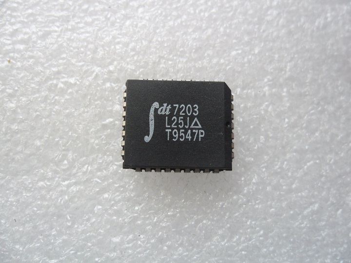 IDT7203L25J: IC FIFO 2KX9, 25ns, Asynchronous, CMOS, PLCC32 OBSOLETE
