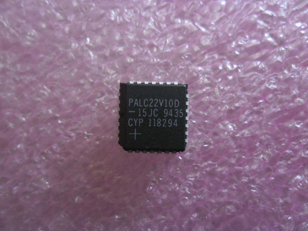 PALC22V10D-15JC: SPLD 800Gates 10 Macro Cells 83.3MHz CMOS 5V PLCC28