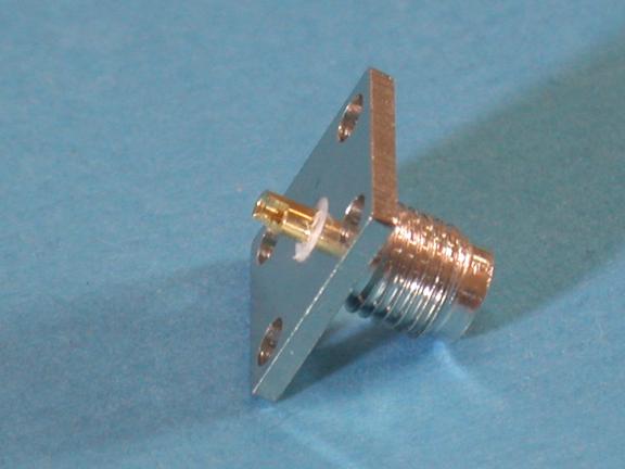JR6861: SMA FEMALE JACK 4 HOLE SQUARE FLANGE Chassis TYPE (4 HOLES FOR SCREWS) Nickel