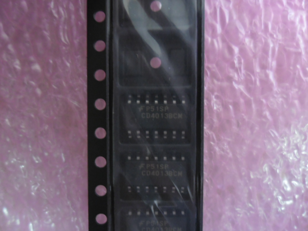 CD4013BCMX: IC DUAL D-FF +SET/RESET SMD SOIC-14 OBSOLETE / NON-ROHS