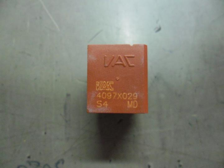 T60403 VAC / L4097X029 TF623: ISDN Powerline Audio Signal Transformer PCS 6PIN