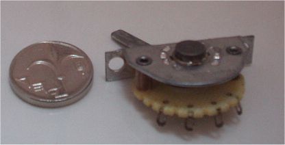 260-1168-00 / TEKTRONIX: SELECTOR 3 POSITONS FOR PANEL Tektronix 260-1168-00 Sensitive Lever Switch 260116800