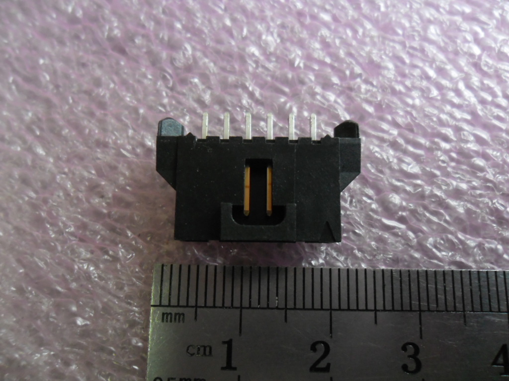 70545-0040: SL 6pin Connector Shrouded Header 6POS 2.54mm PCB ST Thru-Hole