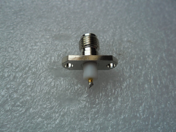 JR6862 SMA FEMALE JACK FOR PANEL WITH 2 HOLES = 132147-48: SMA FEMALE JACK FOR PANEL WITH 2 HOLES LONG /SHORT FLANGE 0.59 NICKEL (as JR6862 ) SHORT FLANGE, new with solder tip tinned / coated