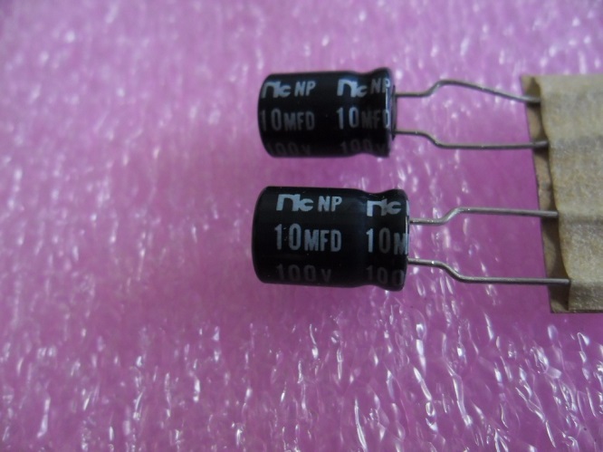 10UF 10µ/100V BP ELEC NP BI-POLAR P5MM: NON POLAR ELEC CAP 8X12mm 85DEG 20%
