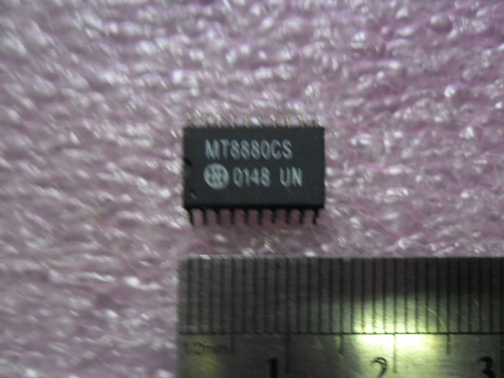 MT8880CS / MT8880CSR1 = MT8880CS1: IC DTMF RECEIVER SMD SOIC-18 = MT8880DS