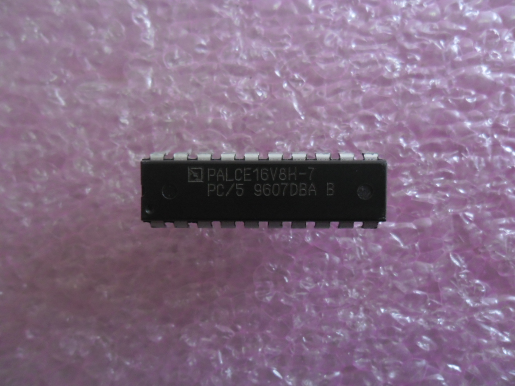 PALCE16V8H-7PC/5: IC EPLD Programmable Array Logic DIP-20 NEW original