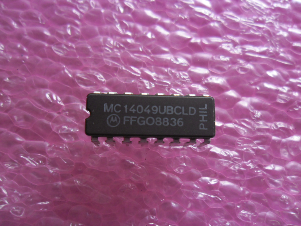 MC14049UBCLD: HEX BUFFERS DIP-16 CERAMIC NEW OBSOLETE