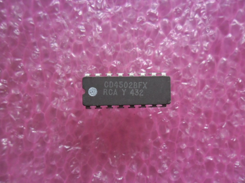 CD4502BFX = CD4502BF3A = SCL4502BC: DIP-16 CERAMIC NEW