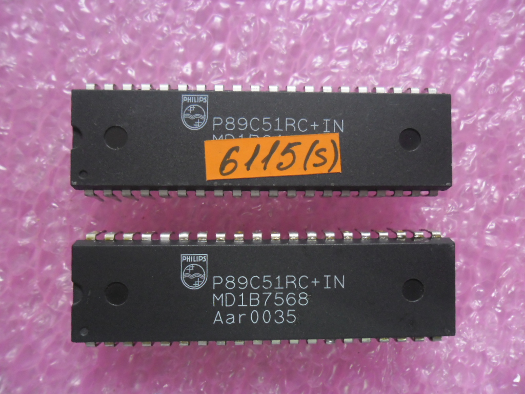 P89C51RC+IN: MCU 8-bit Flash 32Kx8 ISP FLASH with 512–1K RAM DIP-40 PROGRAMMED with lables