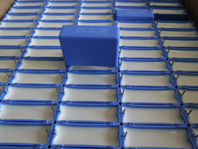 2222 378 64274 = BFC237864274 MKP378: AC and Pulse Metallized Polyp Film Capacitor MKP Radial 0.27µ/630V 0.27UF 270NF 5% P27.5MM BLUE