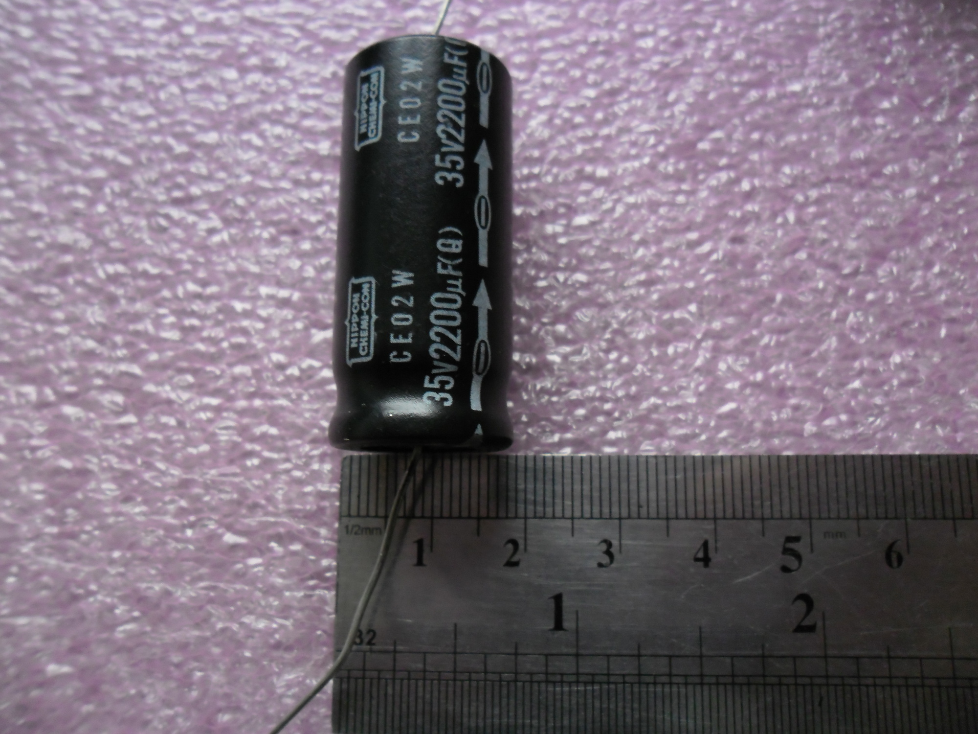 2200UF 2200µ/35V ELEC AXIAL ALUM CAP: 2200MFD 35V Alum Elec Capacitor AXIAL 85DEG 18X40mm