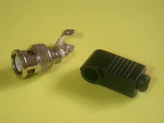 JR6501B: Right Angle BNC Male Solderless
